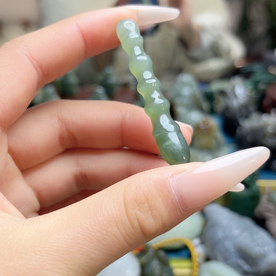 和田玉耳饰未镶嵌