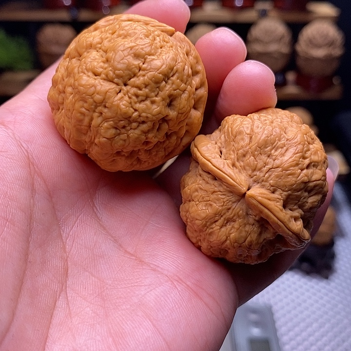 文玩核桃吊坠帝王53