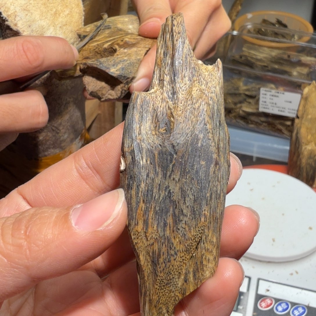 白奇沉香块料沉香21k