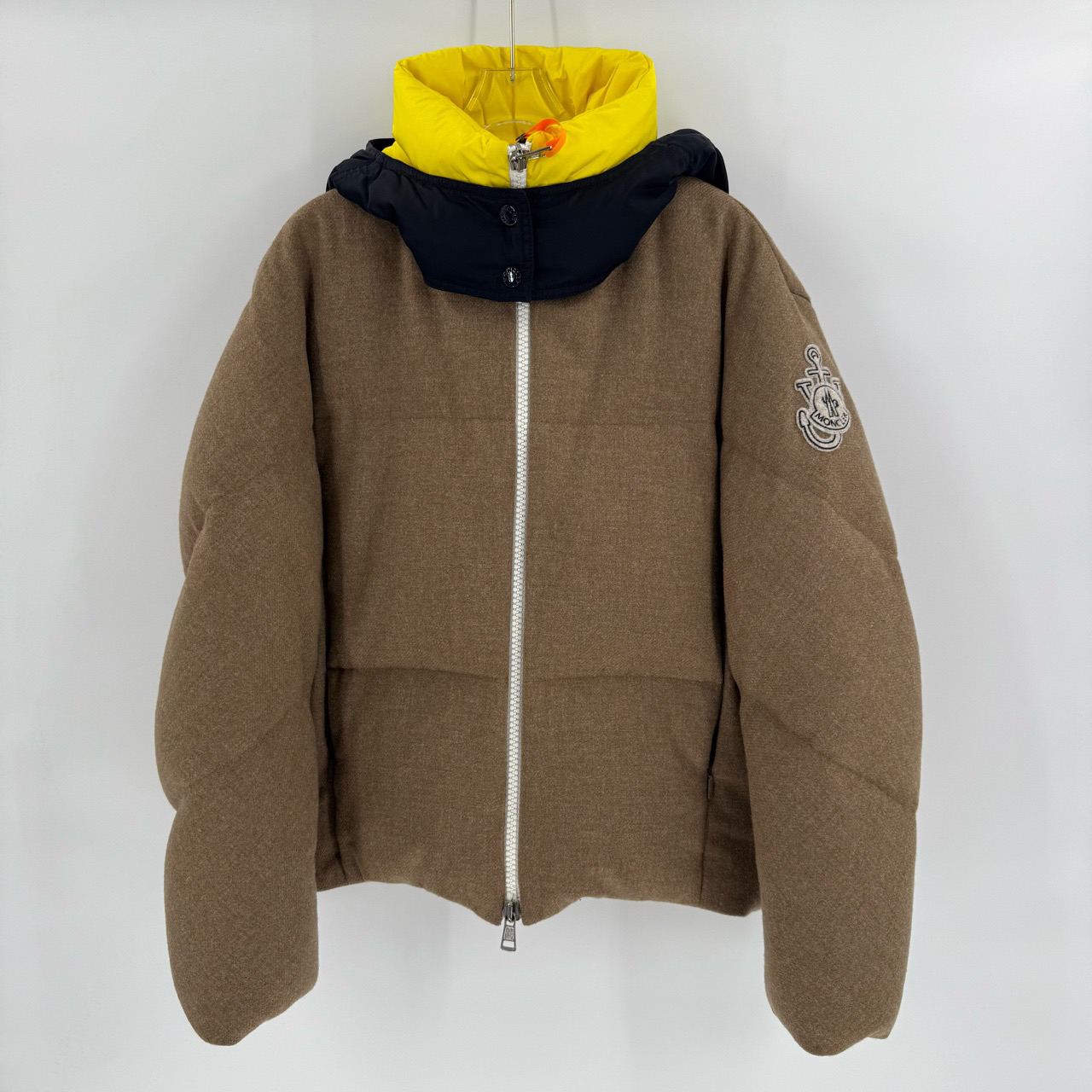 99新 MONCLER 蒙口羊毛拼接徽标logo羽绒服/1码/Sw24284