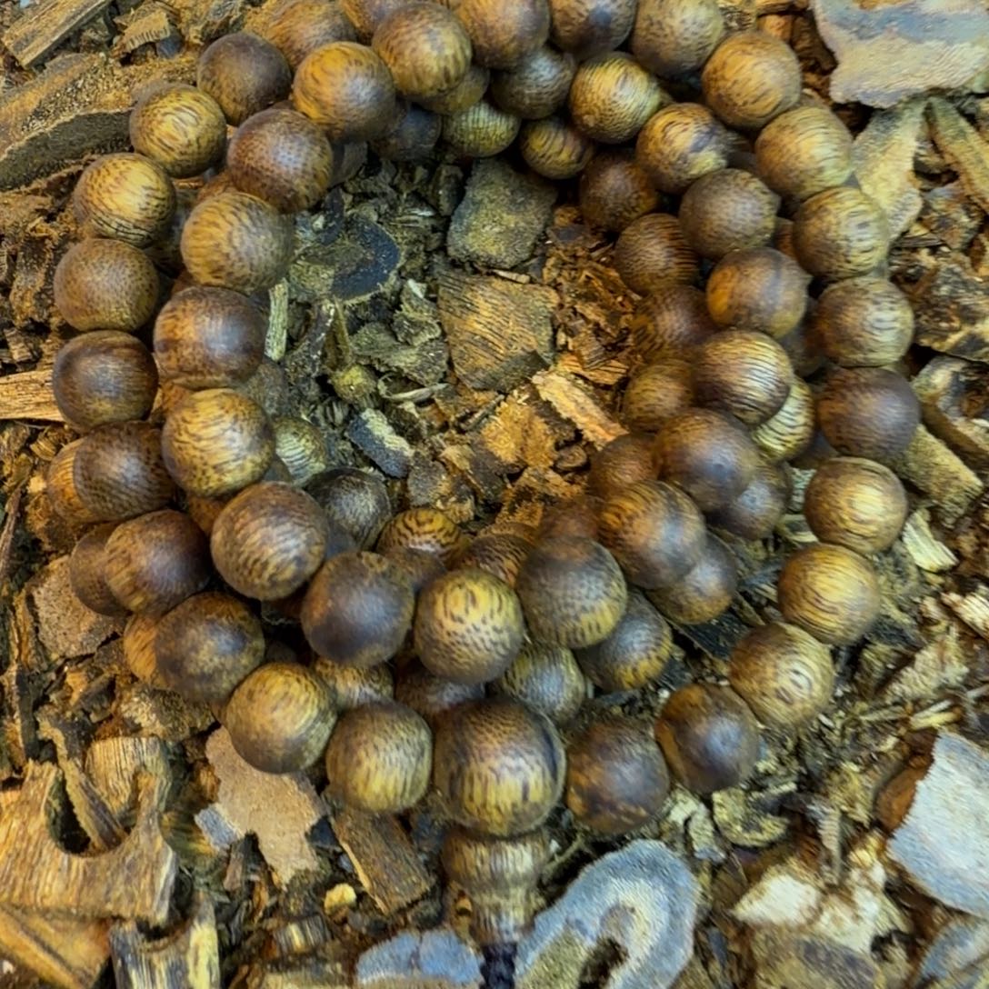 沉香沉香碎屑0.8莺歌圆珠多圈30