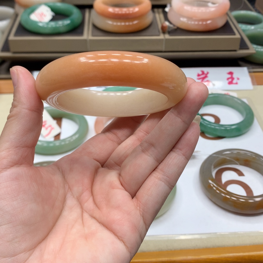 石英质玉未镶嵌手镯S***2