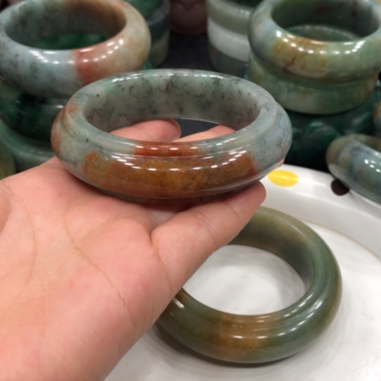 未镶嵌石英质玉珠宝半成品原***鱼