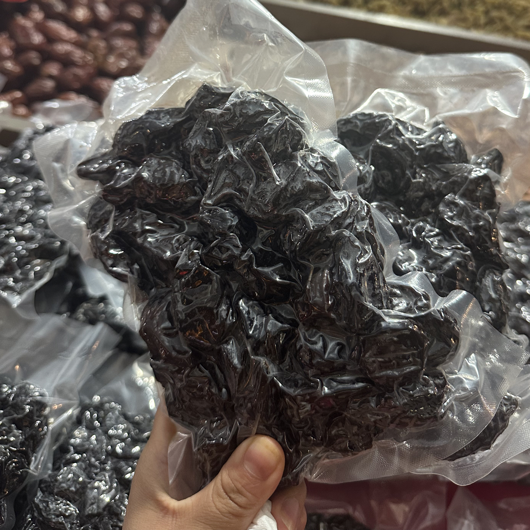 新疆滴好东西，树上滴西梅