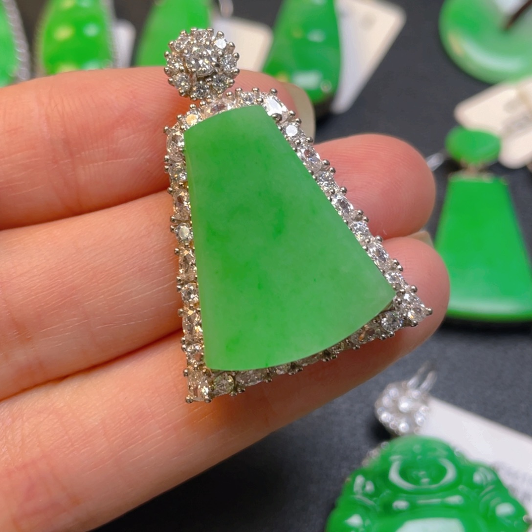 项链银S925镶嵌翡翠