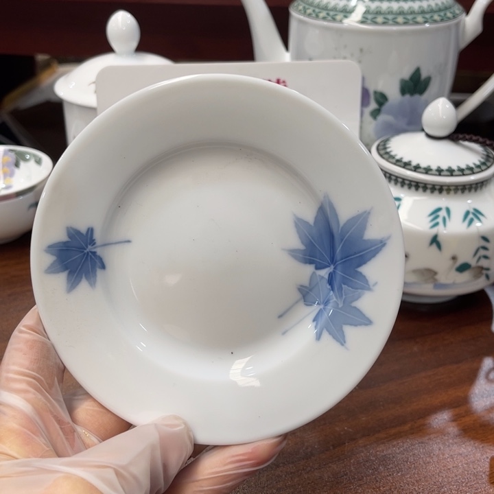 醴陵高温瓷釉下手绘12.8厘米微瑕