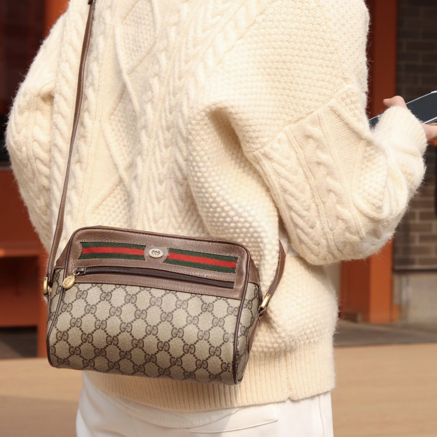 95新 GUCCI/古驰 G专属/古驰相机斜挎包/23021