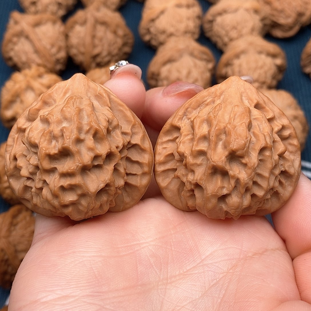 文玩核桃吊坠龙鳞42