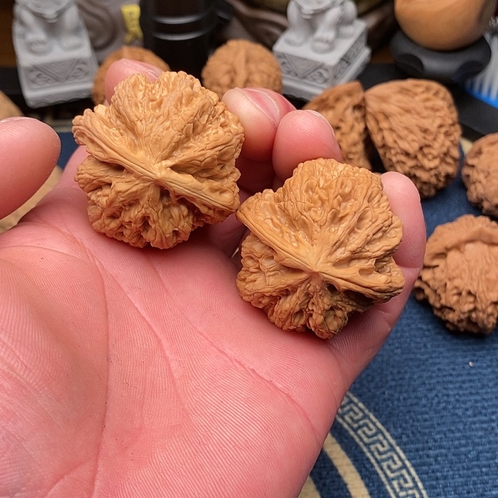 文玩核桃把件粗筋43修