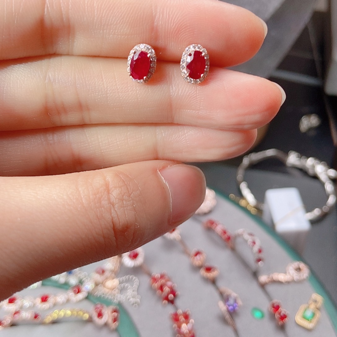 红宝石耳饰银S925镶嵌