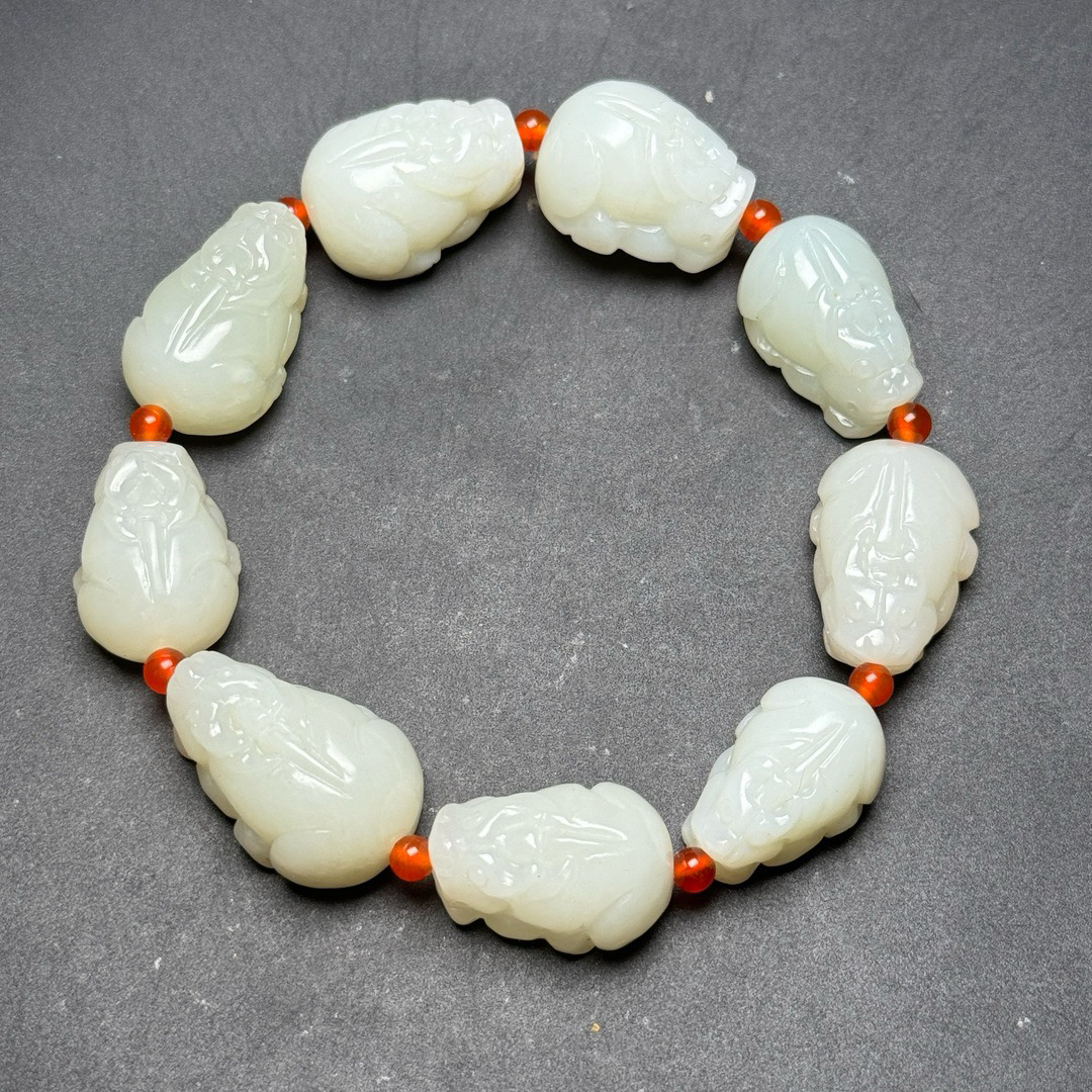 精美和田玉貔貅手链