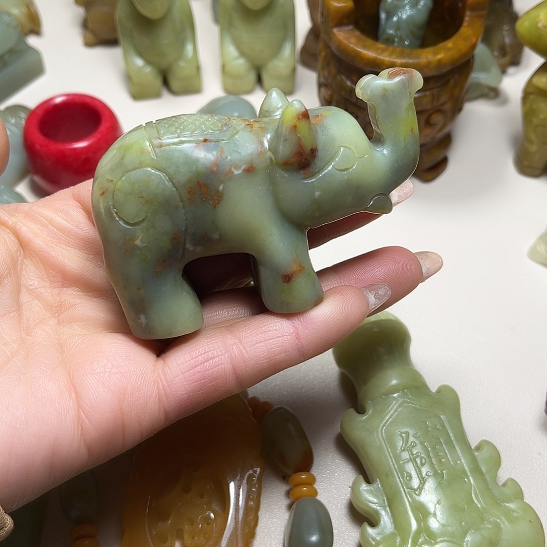 白玉菩提吊坠白玉菩提吊坠