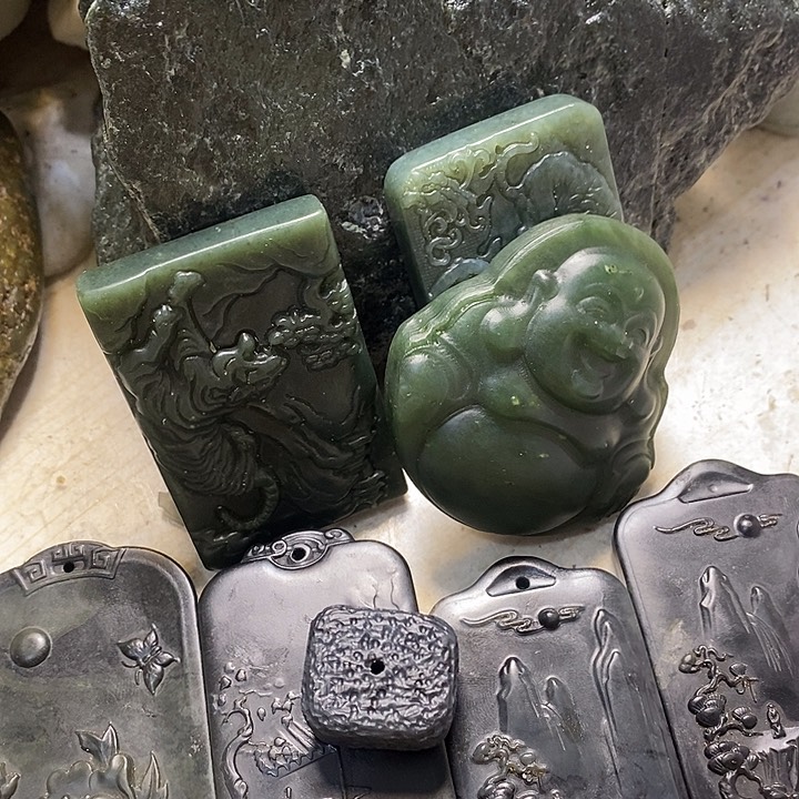 透闪石质玉珠宝半成品未镶嵌一**水