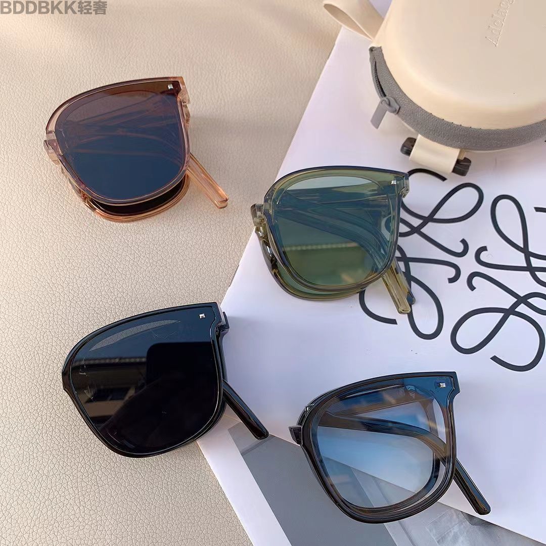 BD轻奢2025小红书同款眼镜小红书爆款防紫外线墨镜ins网红潮折叠