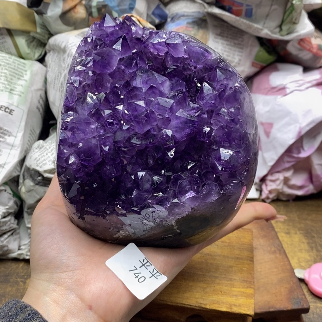 紫晶乌拉圭未镶嵌