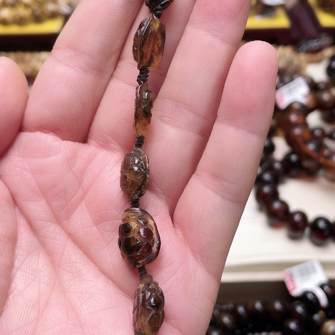 琥珀裸石未镶嵌大