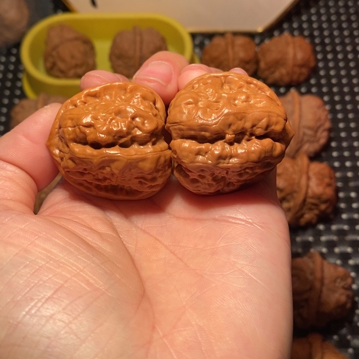 把件文玩核桃四开一线天大腿肌肉蛙