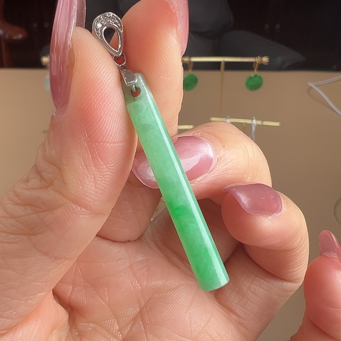 翡翠银S925镶嵌颈饰