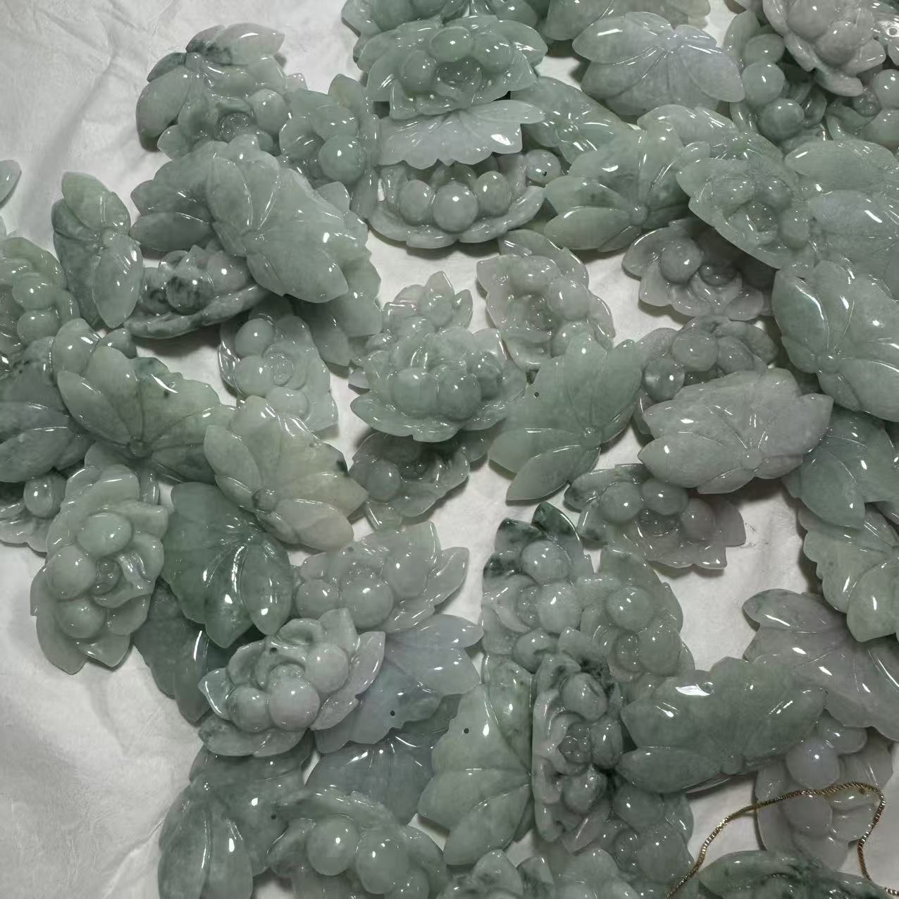 天然A货翡翠莲花吊坠-c342-多样性发一