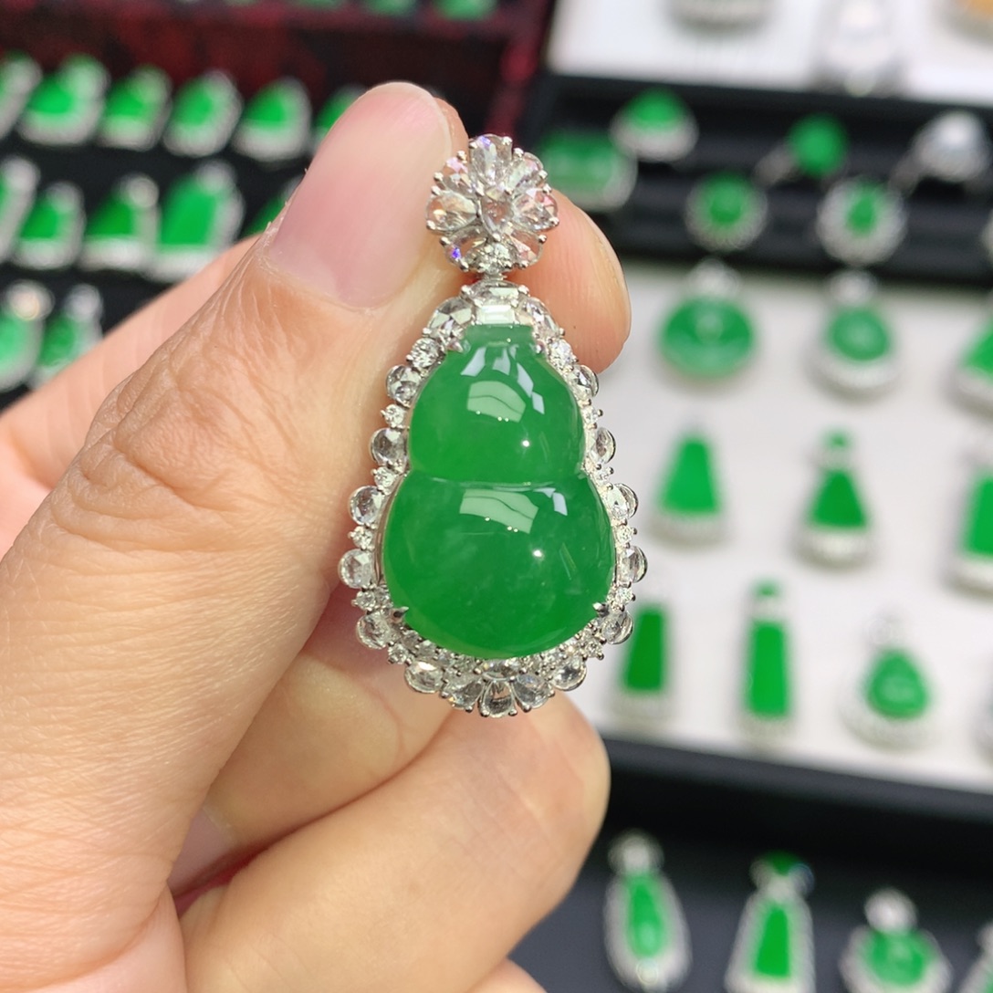 翡翠18K金镶嵌吊坠(不含链)