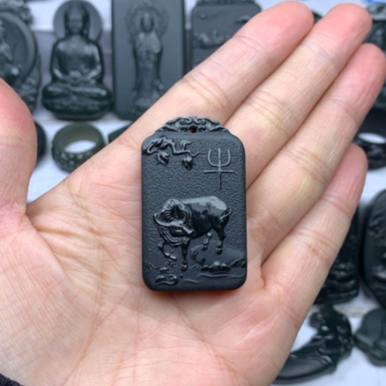 【闪购商品】和田玉颈饰未镶嵌左**缘双面雕刻