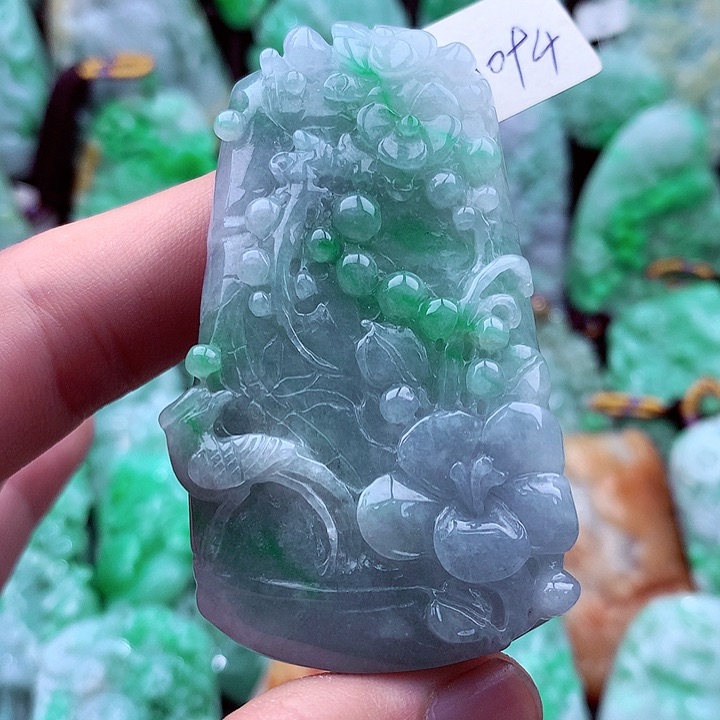 翡翠吊坠(不含链)未镶嵌