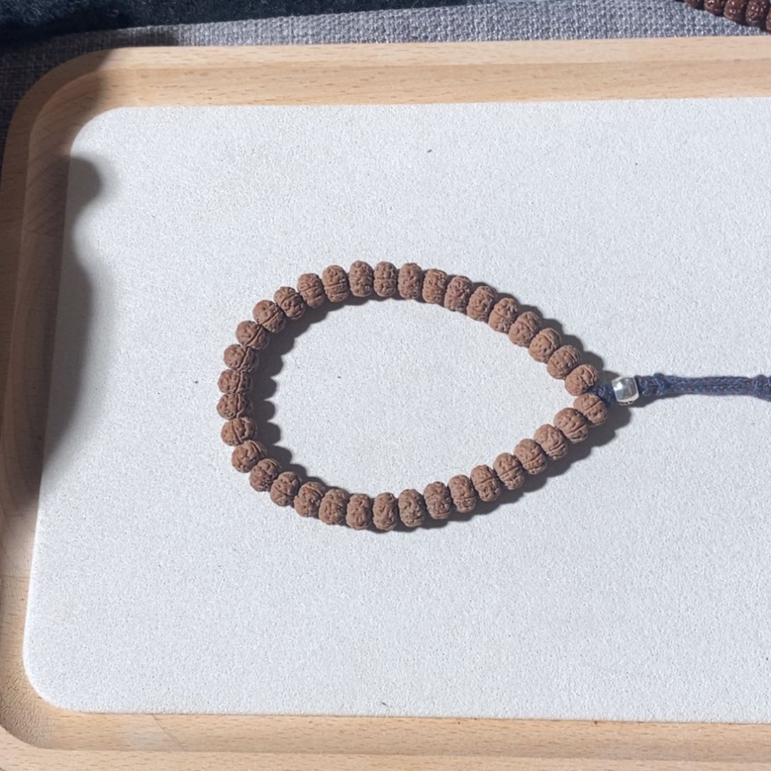 金刚菩提吊坠新*手8.0+纯血老树王