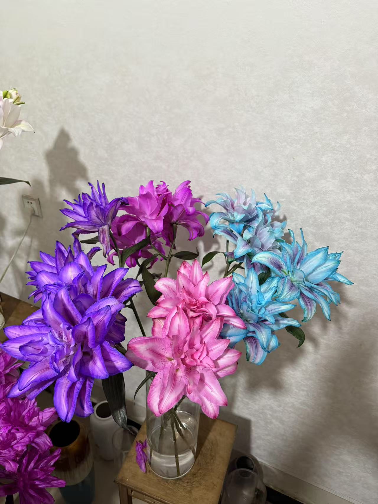 微瑕疵混搭重瓣百合鲜花