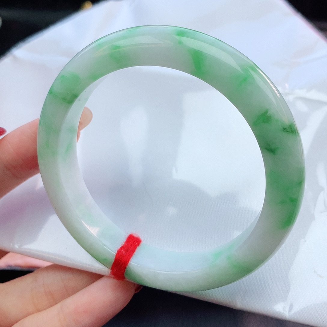 翡翠手镯未镶嵌58圈口882451