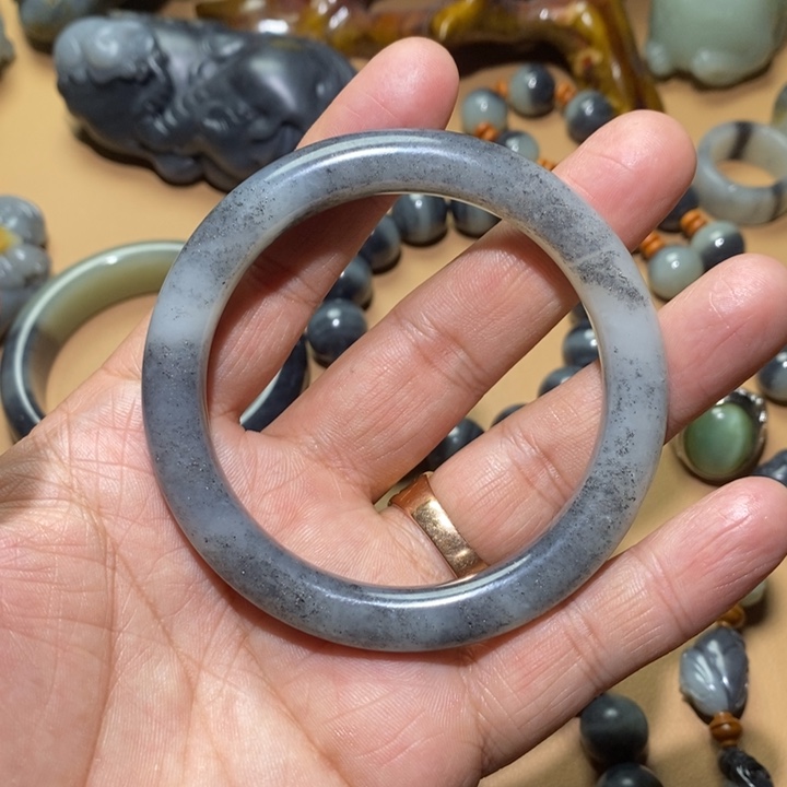 和田玉把件未镶嵌