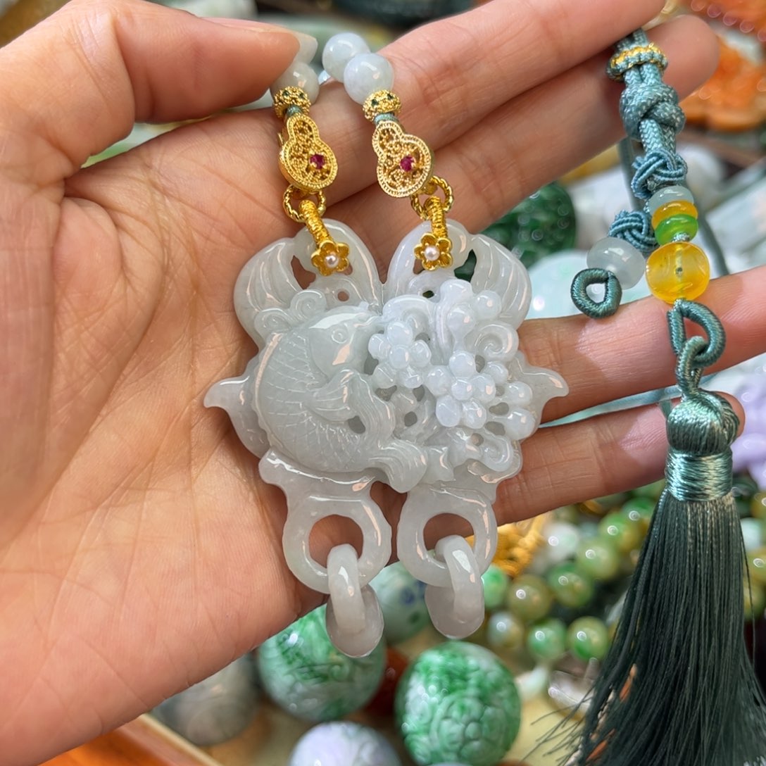 翡翠颈饰未镶嵌待编款