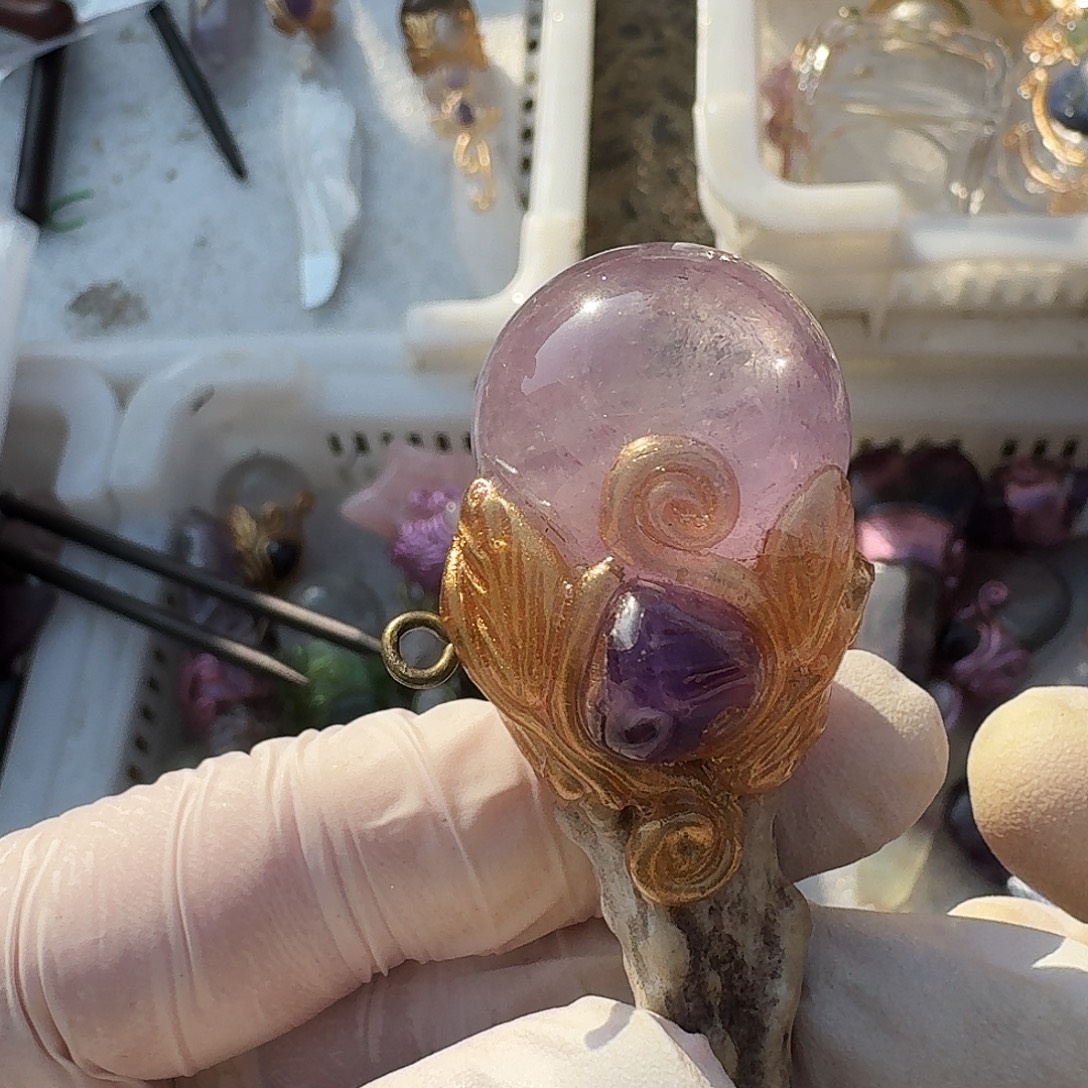 大***n未镶嵌烟晶颈饰紫水晶