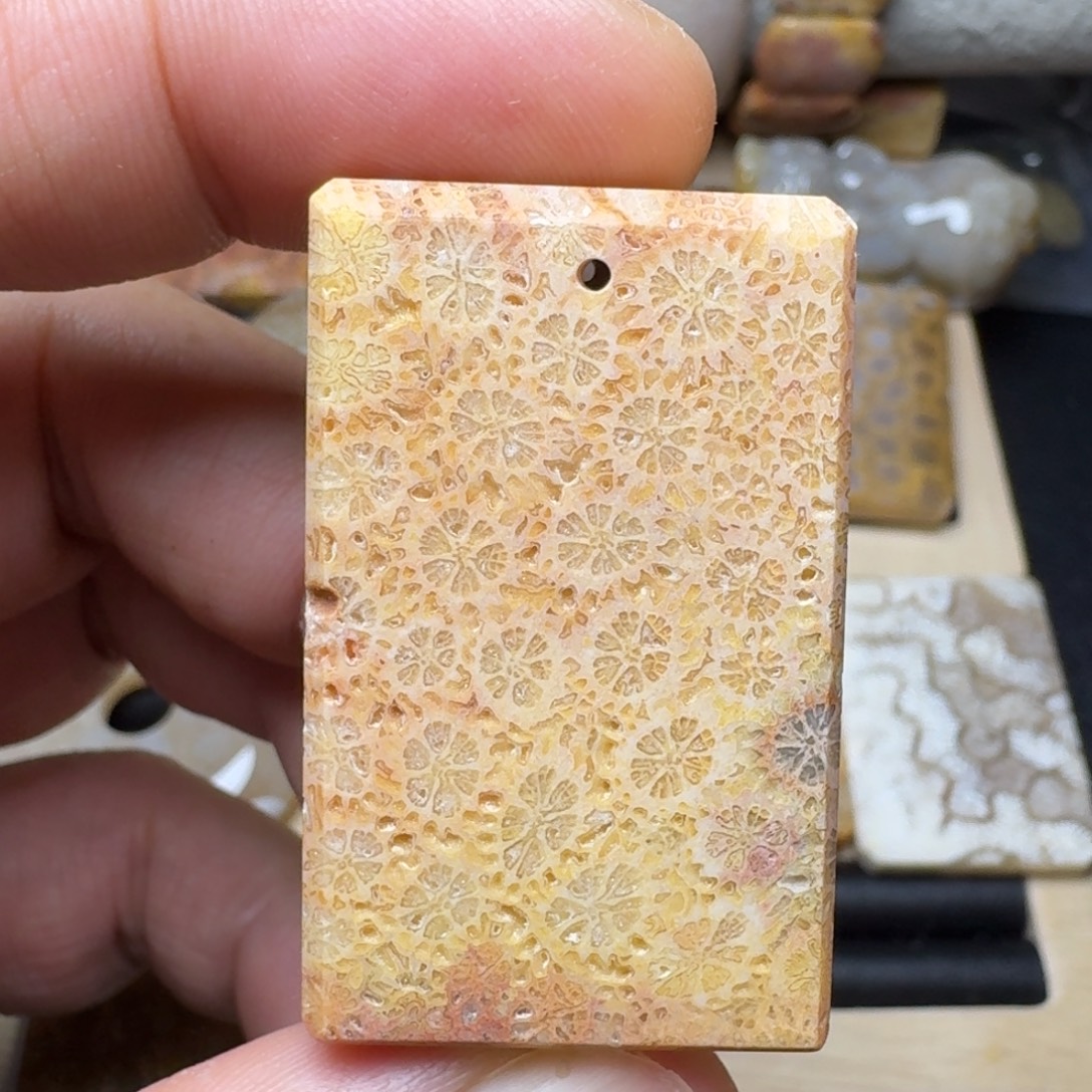 硅化玉未镶嵌纯天然色有机玉石保真色