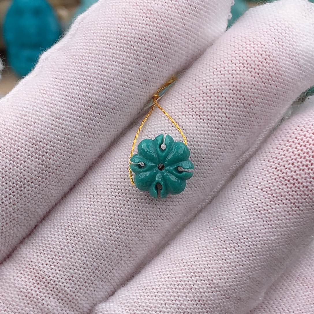 绿松石配饰未镶嵌