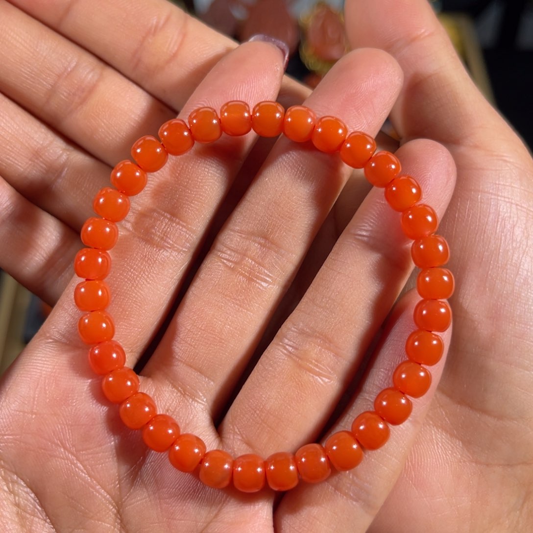 南红玛瑙滴水洞单圈6未镶嵌