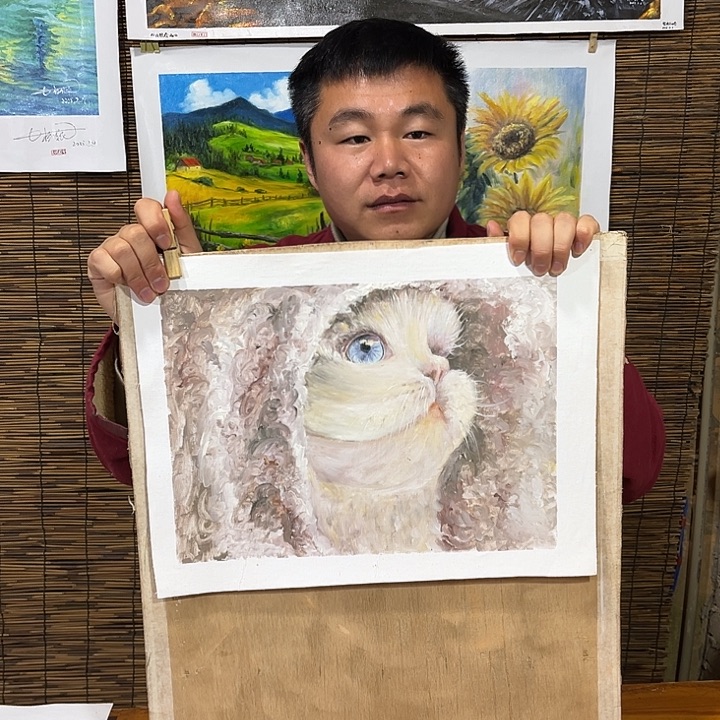 油画行路人小院绘画作品