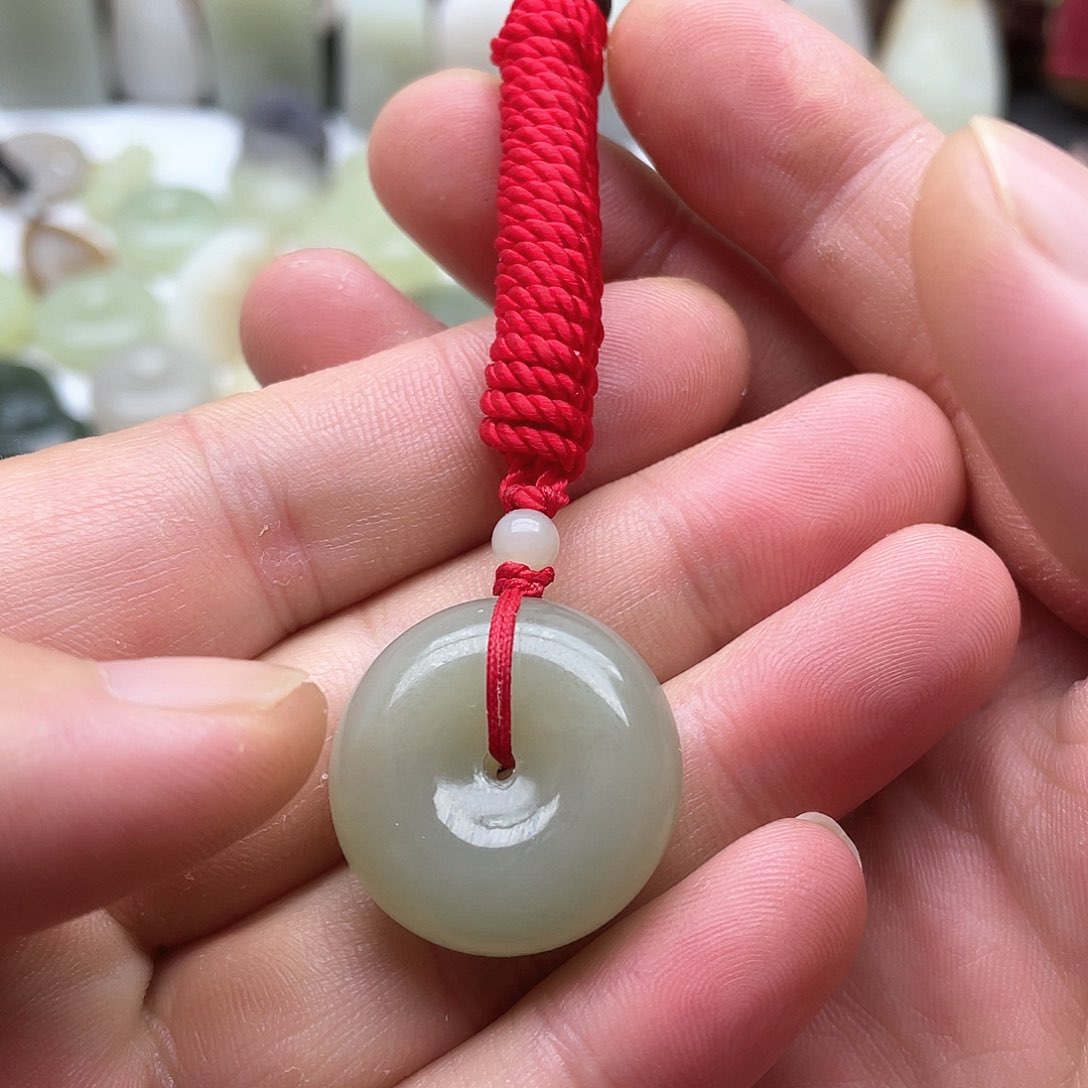 和田玉扣子吊坠未镶嵌