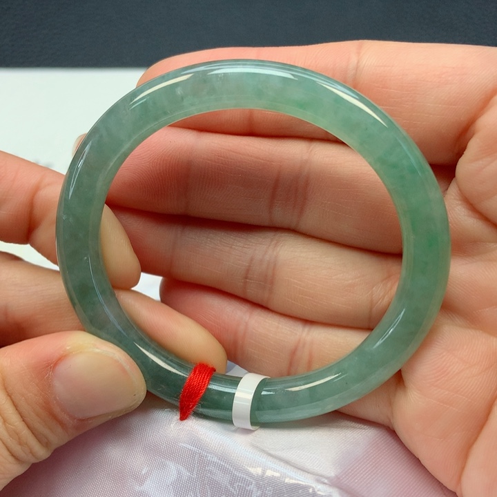 翡翠手镯未镶嵌51圈贵妃