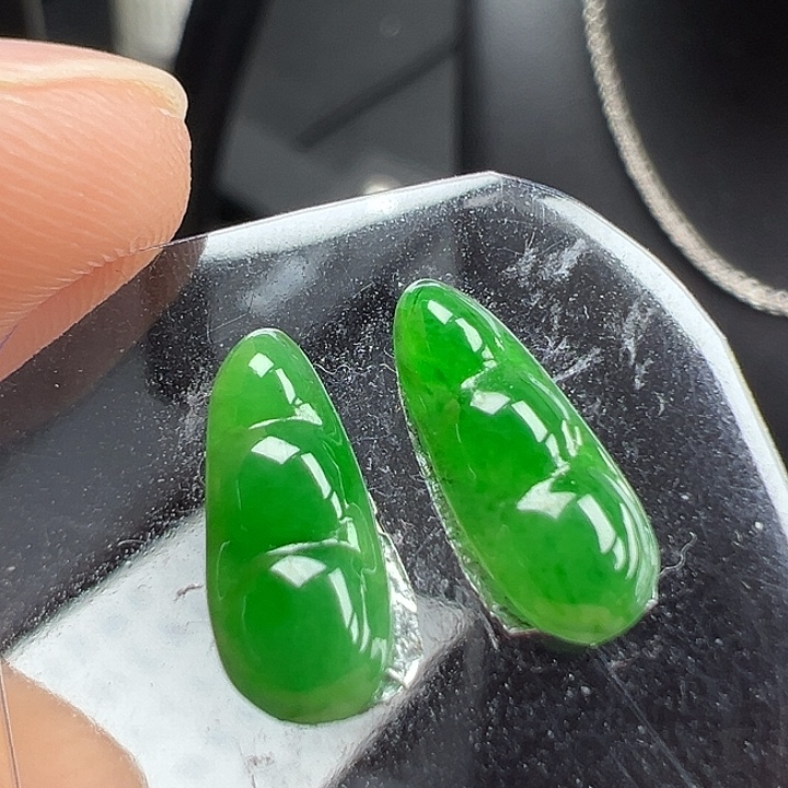 翡翠未镶嵌颈饰豆子12.3