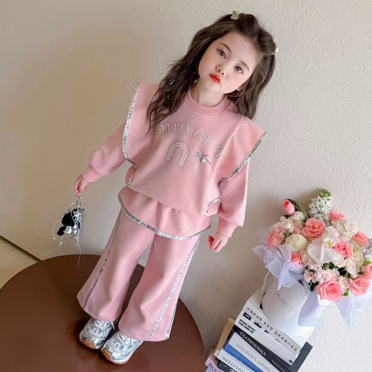 女童秋装套装2025新款儿童洋气纯色卫衣喇叭裤宝宝春秋两件套童装