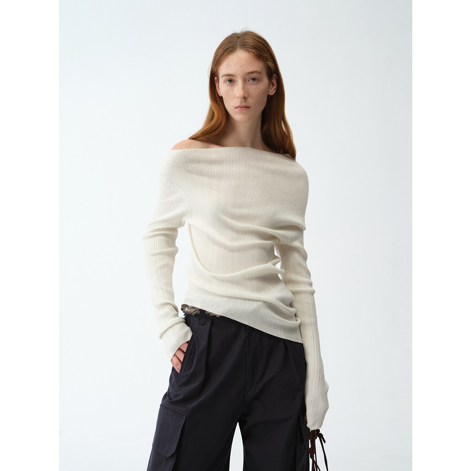 [时髦搭子] 付智恩 纯粹月光 天丝羊毛混纺一字领针织衫春