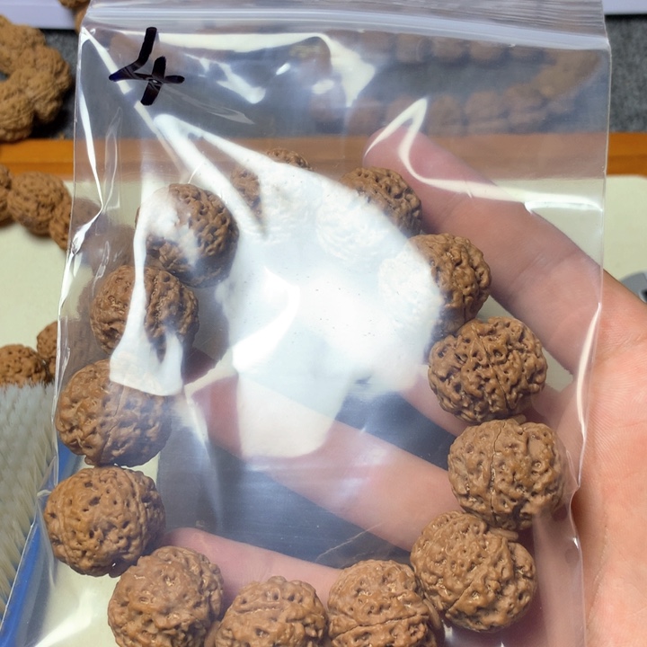 吊坠金刚菩提骑****箭4。       