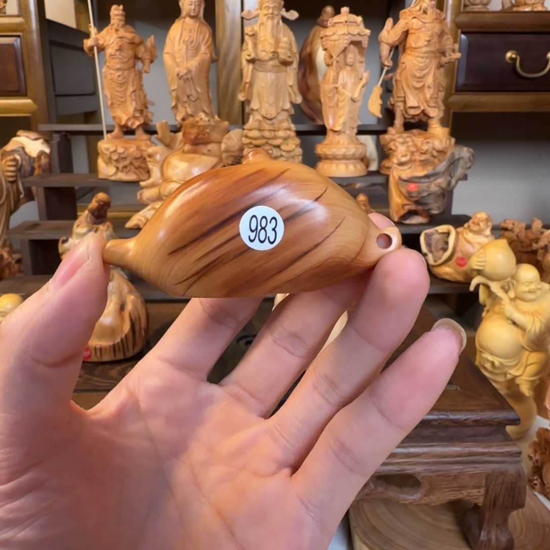 崖柏小木匠艺雕一物一拍