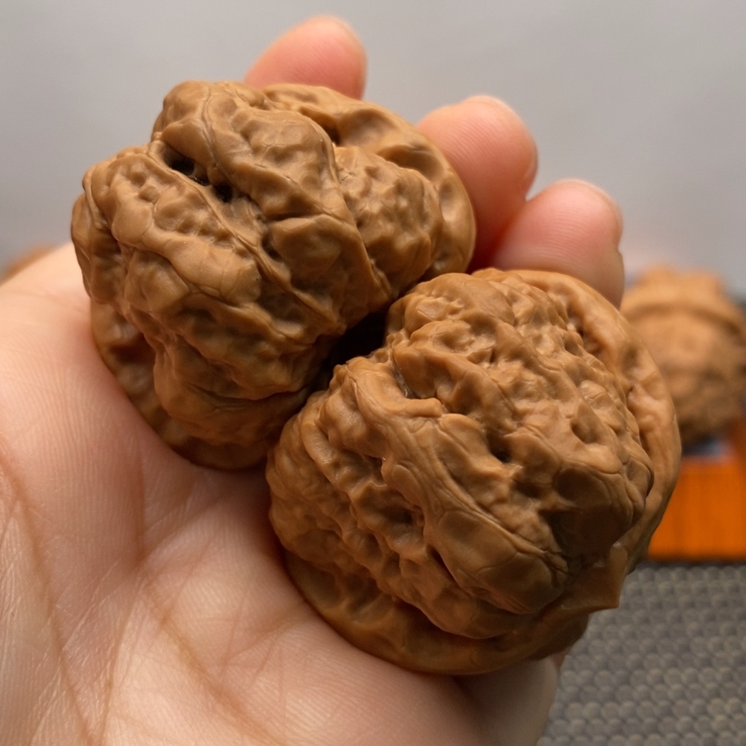文玩核桃把件边38左右
