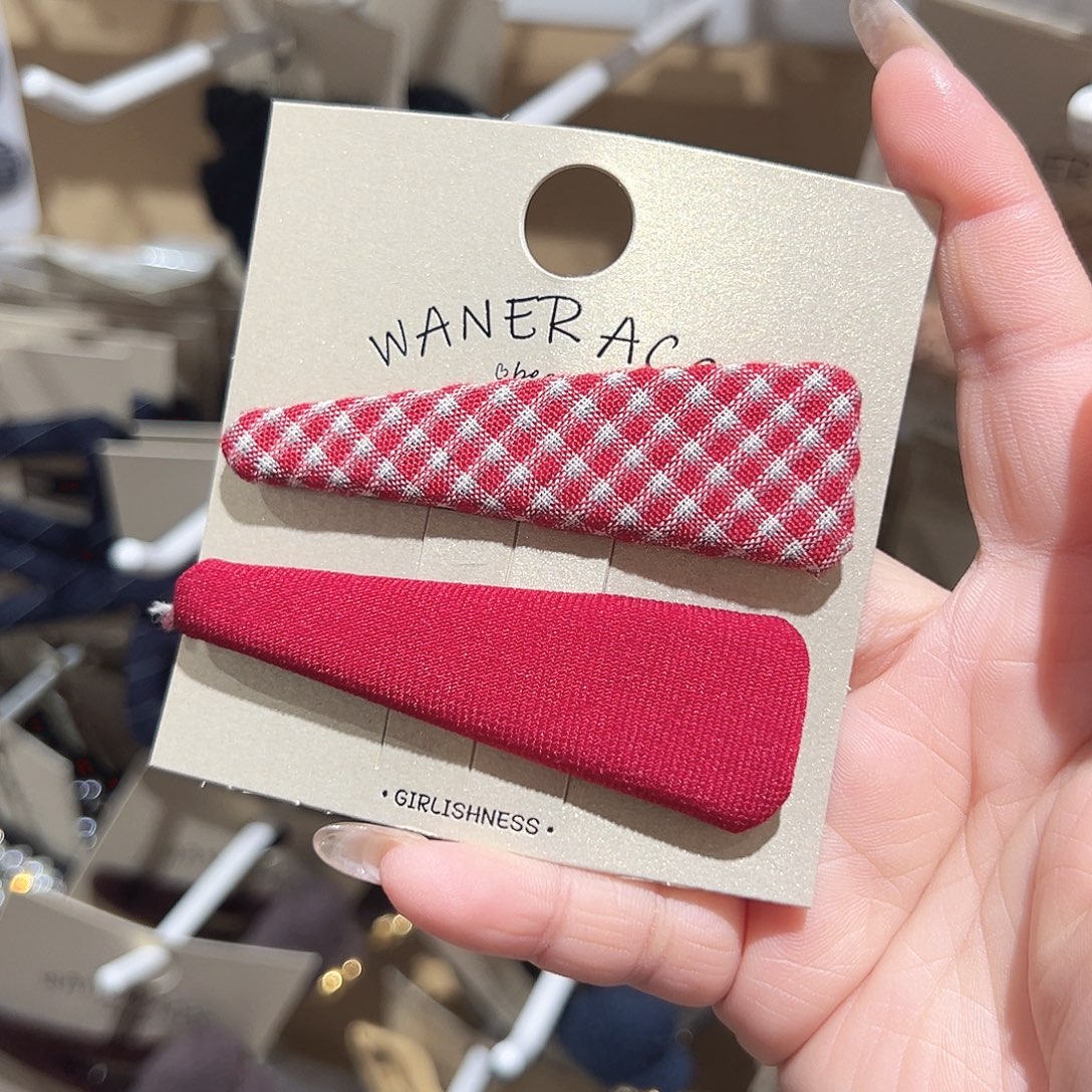 非金属红色格纹三角掰掰