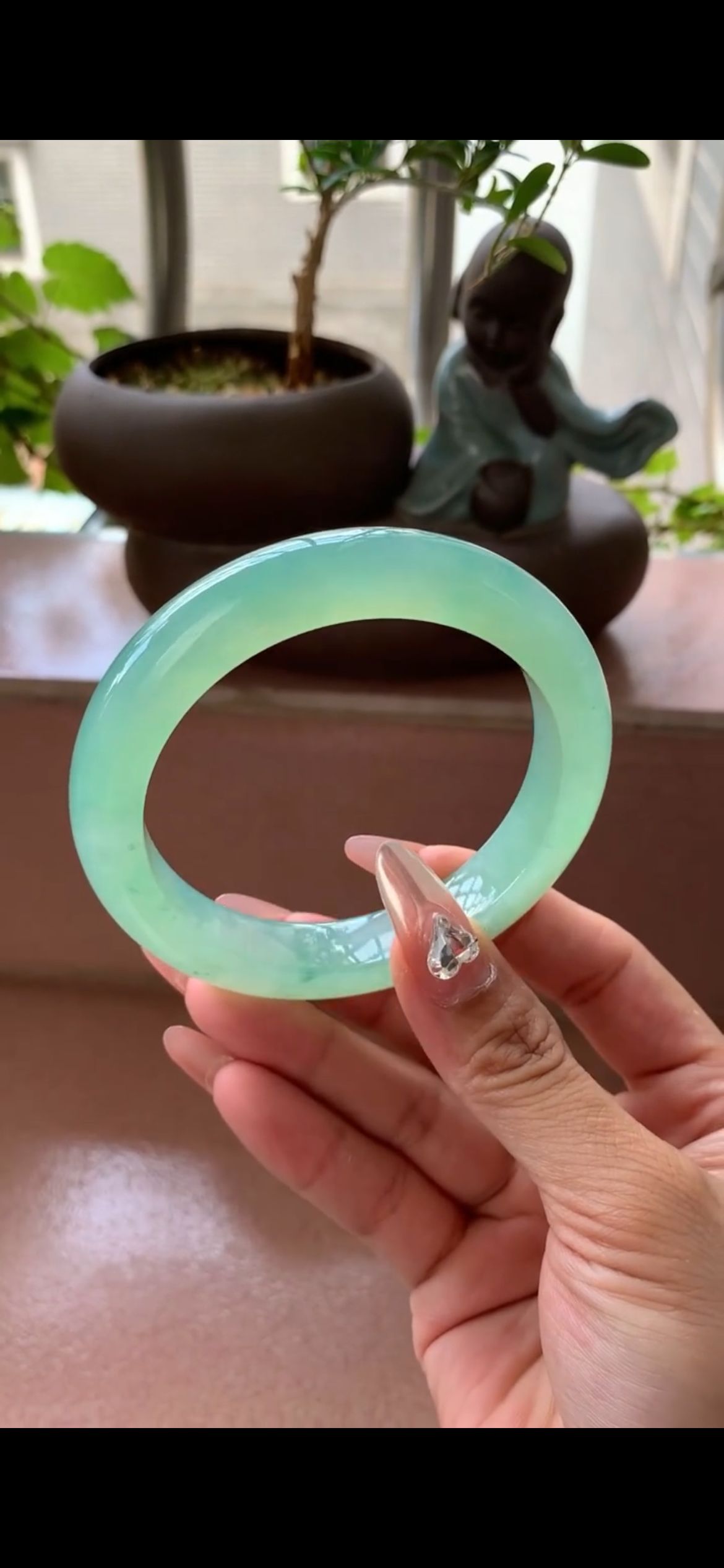 缅甸纯天然翡翠手镯A货