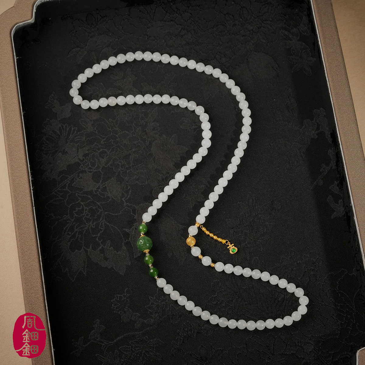 周钿钿®|芷萱|天然和田玉羊脂白玉18K吉字牌碧玉雕花珠毛衣链