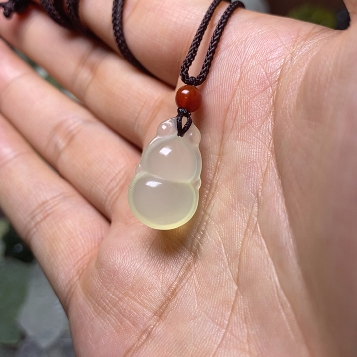 岫玉岫玉颈饰未镶嵌