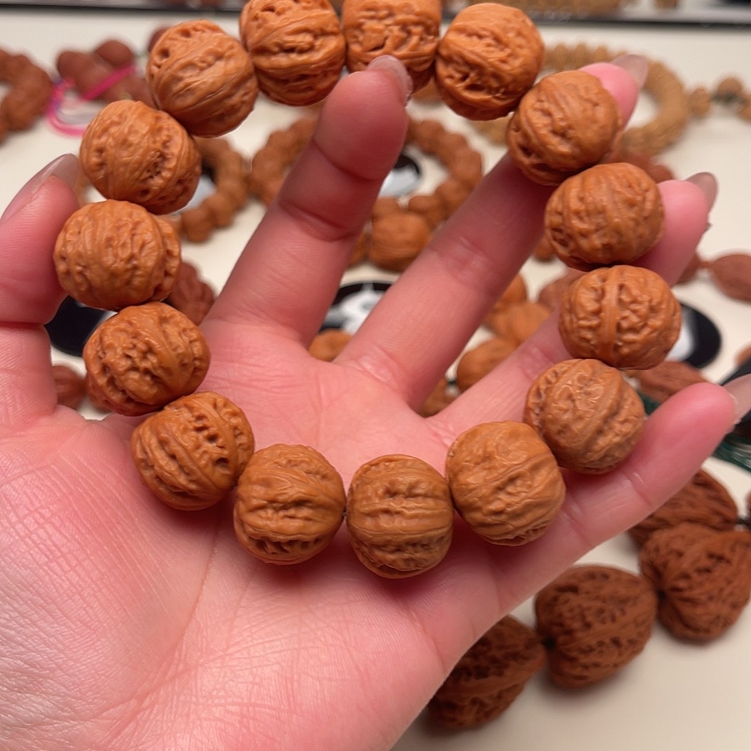 超***座文玩核桃吊坠京八棱