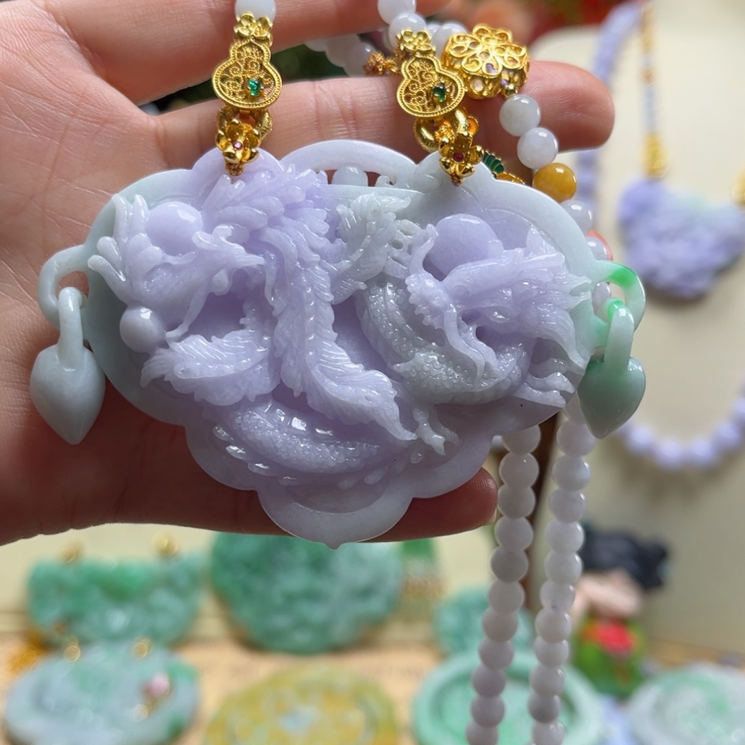 翡翠颈饰未镶嵌天然翡翠